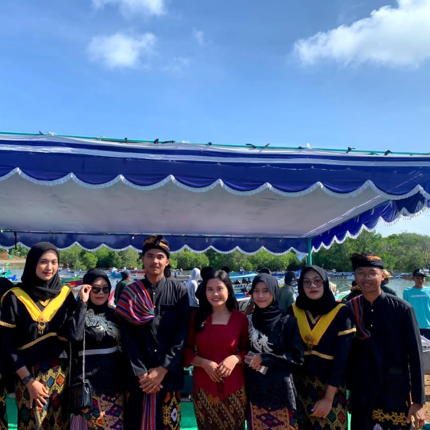 KKNT Unram 2022 Desa Pare Mas ikut memeriahkan Festival balap sampan Tradisional Se-Pulau Lombok